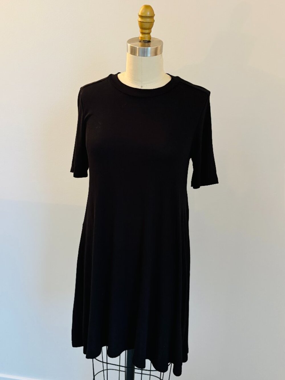 BCBGeneration Black Elbow Sleeve, T-Shirt Swing Dress- Size Small- Like New
